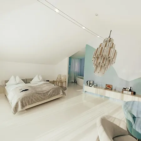 Boutique Imperialart Hotel 4*