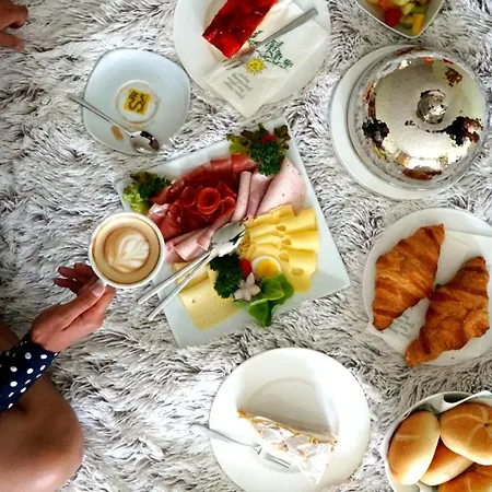 Boutique Imperialart ホテル 4*